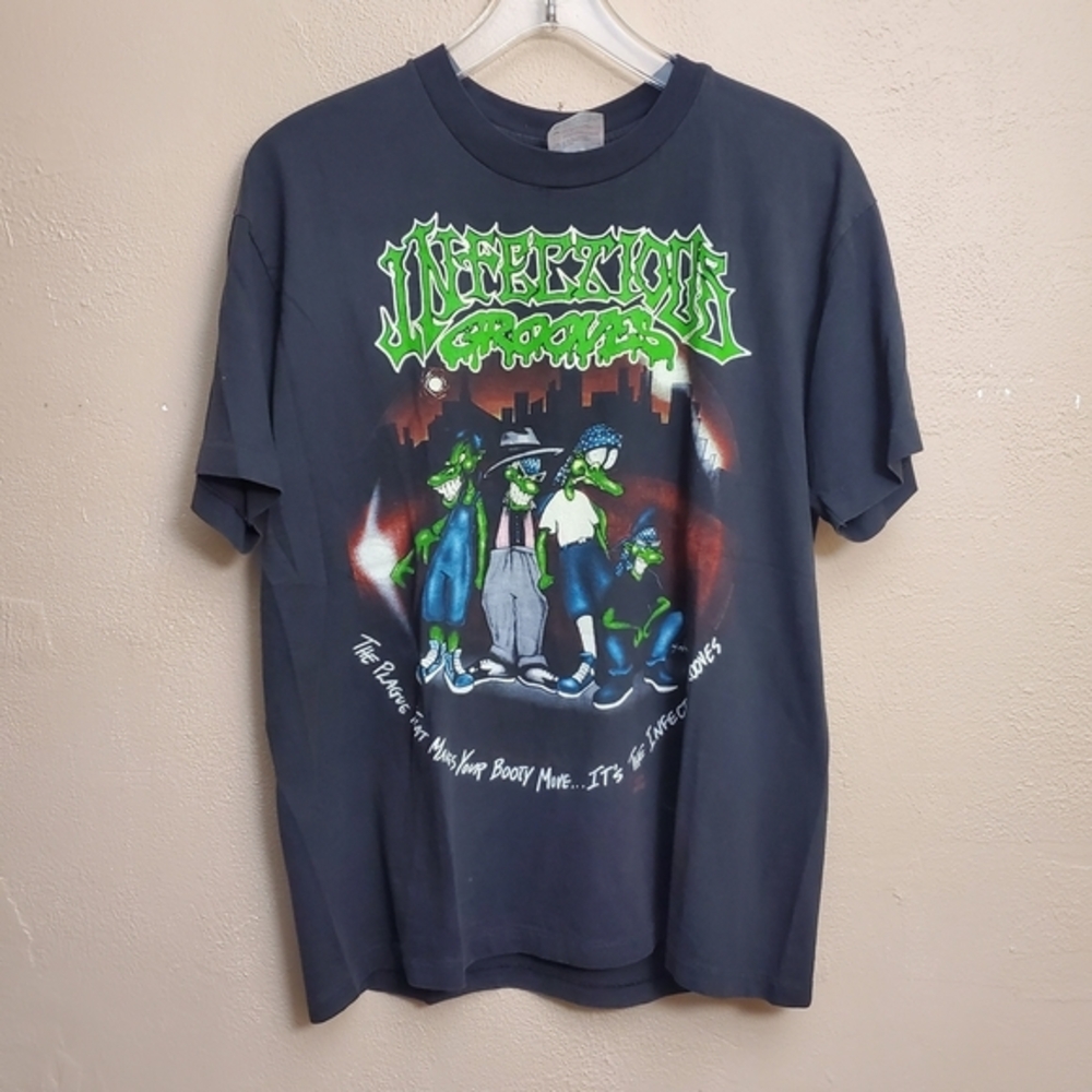 VTG 90s Infectious Grooves The Plague That‎ Makes Your Booty Move Band T-Shirt